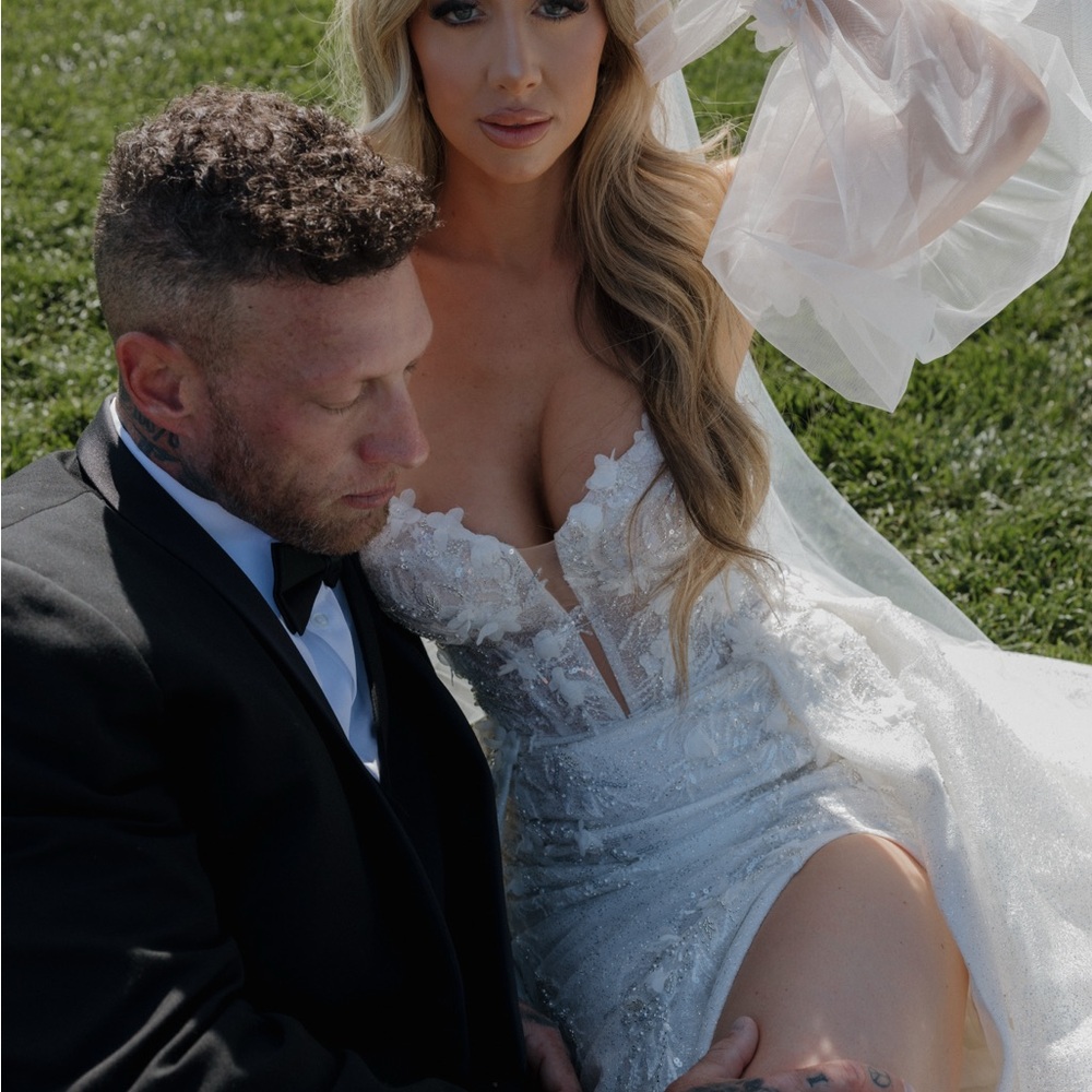 Giovanna Alessandro wedding dress itself - Picture 5 of 8